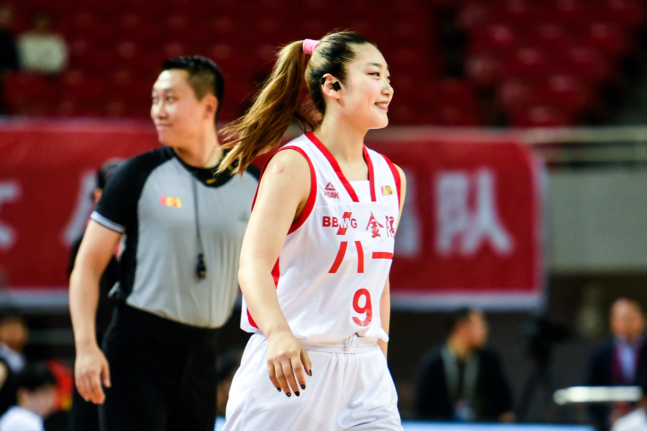 今日图集:八一女篮姑娘们|赵爽|付豪|八一队_新浪新闻