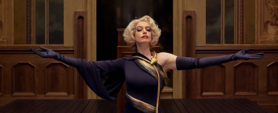 公主变女巫这跨度你还认得出她吗