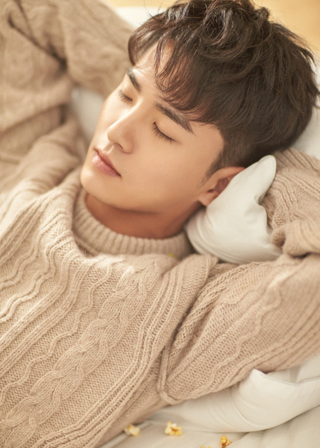 吴希泽生日大片释出02一日居家男友轻熟上线