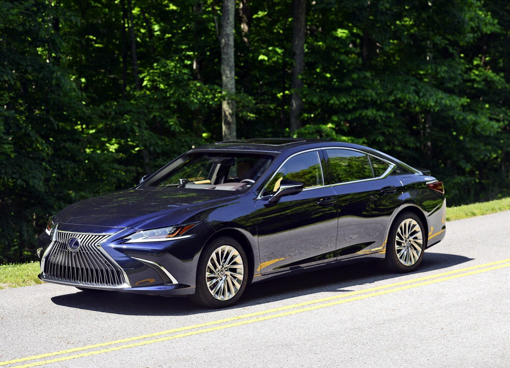 奔驰e300l,宝马530li,奥迪a6l,雷克萨斯es四选一,怎么选