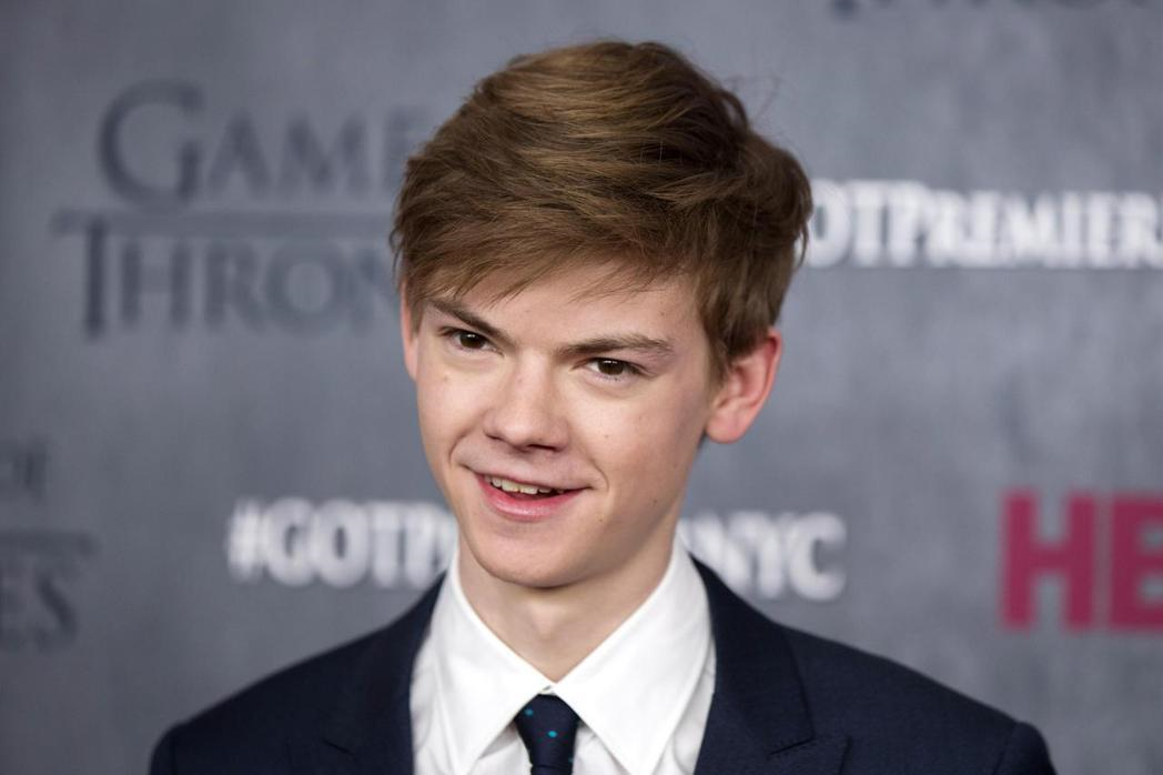 被误认为未成年人,甚至买不到1杯啤酒|托马斯·桑斯特|童星|未成年人