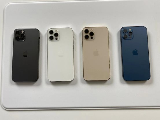 iphone12海蓝军配色要"翻车" 是拍摄光线问题吗?