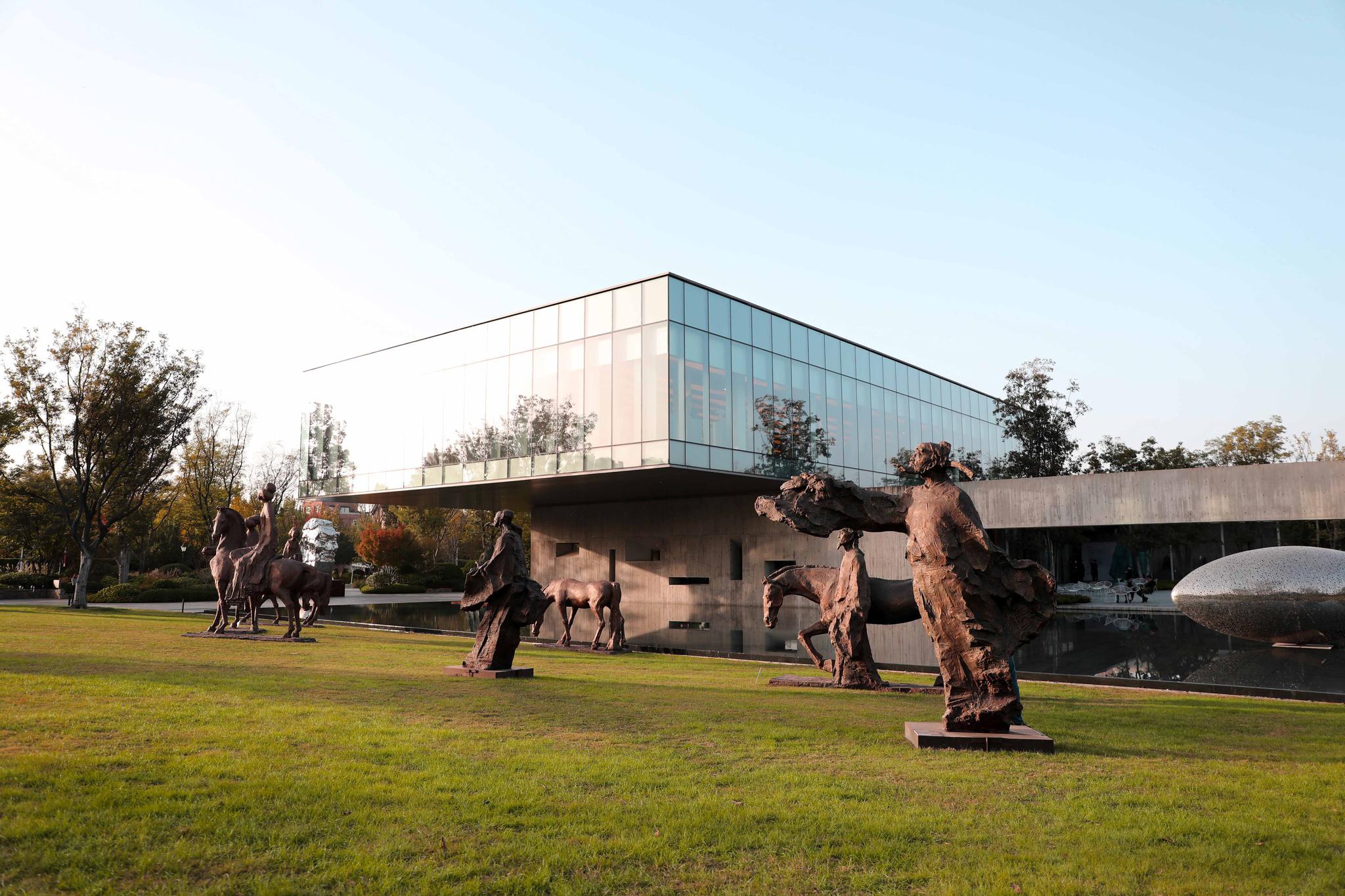 郑州普罗理想国举办雕塑艺术展吴为山160件作品集中亮相