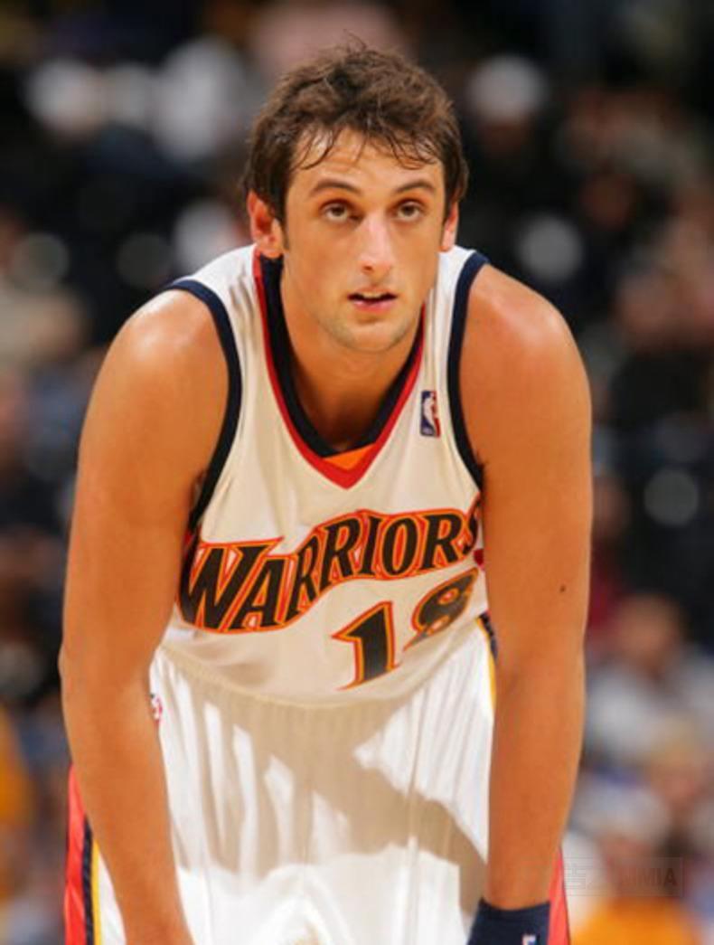 湖人休赛季第一引援目标已出现,意大利炮贝里内利有望底薪加盟