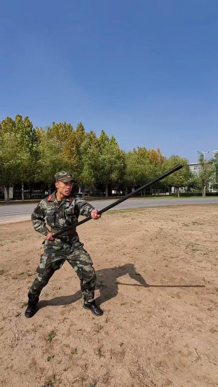 武警应急棍术动作,你喜欢那一招! .河北武警