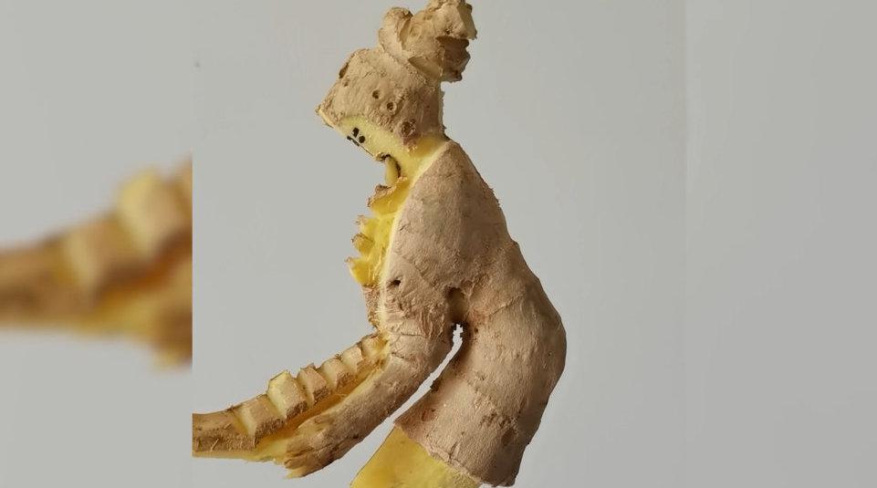 铜仁洗水工把生姜雕成艺术品