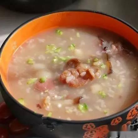 美味家常菜:咸味腊八粥,凉拌黑白双耳,青椒龙利鱼