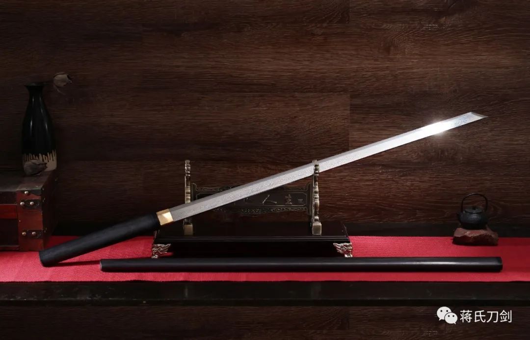 古代战场上的杀伐利器——个个都极致锋利|龙泉|唐刀|刀剑_新浪新闻
