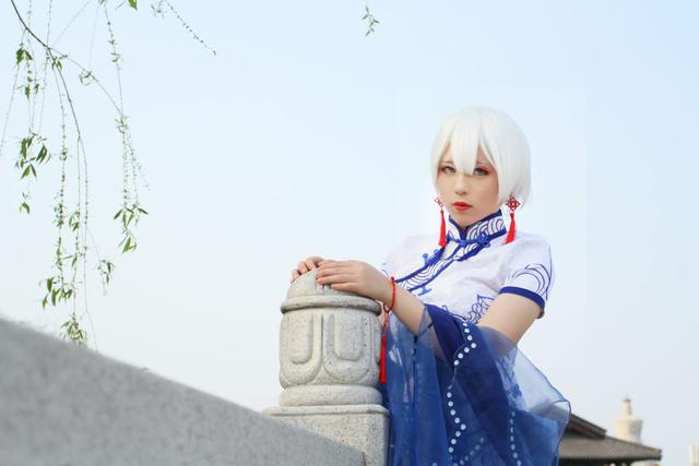 角色名:言和cn:与之青花瓷言和图片授权来源:次元