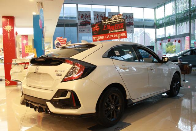 探店东风本田4s店:思域终于有优惠了?下手前看看购买建议