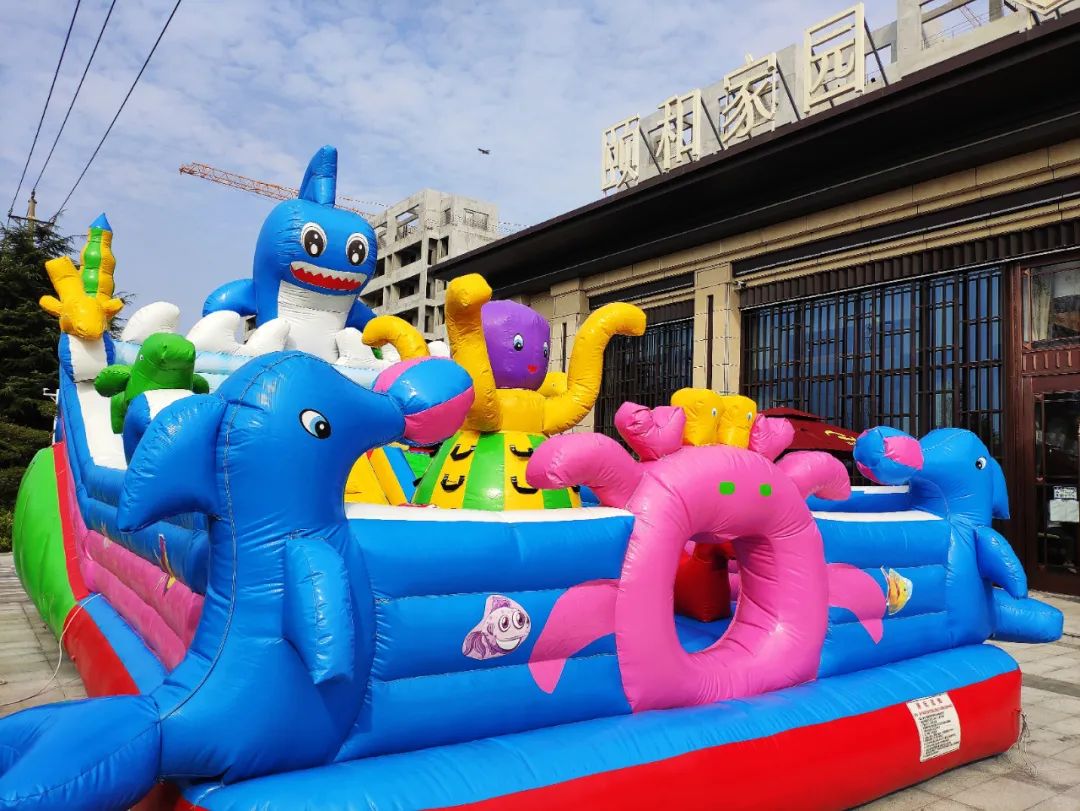 了浓郁的香味,邀您品尝除此之外,现场精致冷餐,各式小蛋糕童趣乐园