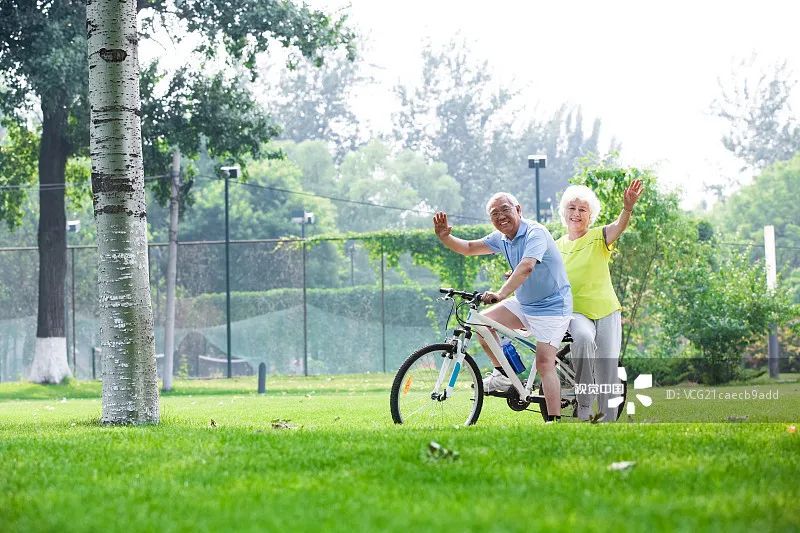 "银发经济"持续火热,富足的老年生活需精神与物质并重!