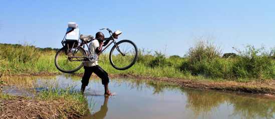 新冠疫苗研发成功后 如何在“最后一英里”实现疫苗公平？