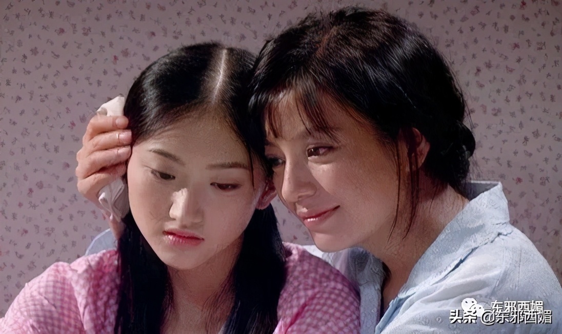 入学北影的第二年,景甜拍了第一部电视剧《一个女人的史诗》,她在剧里