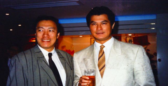 原本只想当个公务员却误打误撞成香港影坛大佬邓光荣有多传奇