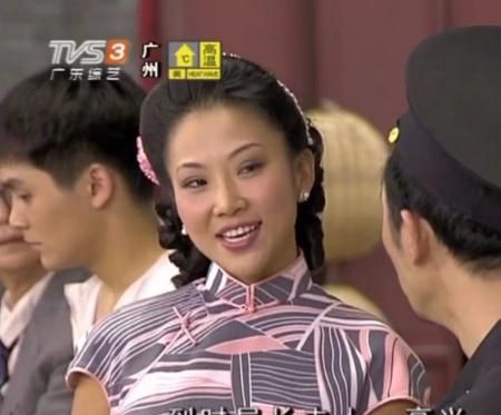 《七十二家房客》韩师奶扮演者董潼,旗袍装都能驾驭自如吸尽眼球