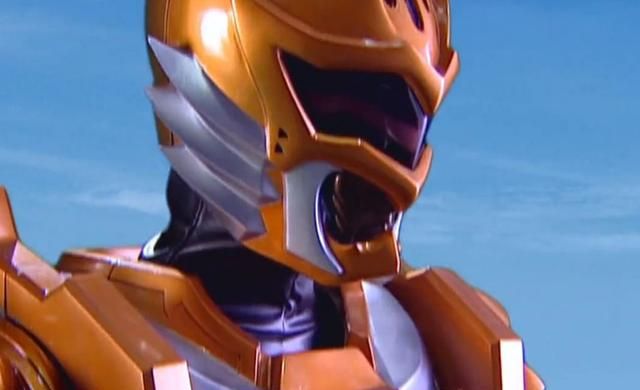 铠甲勇士谁还记得地虎侠如今穿着时尚留刘海神似易烊千玺