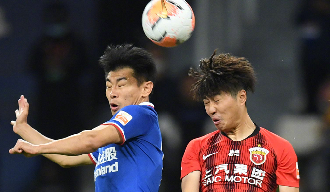 胡尔克迎里程碑,点射大破申花,裁判马宁拒不看var|毕津浩|傅欢|马宁