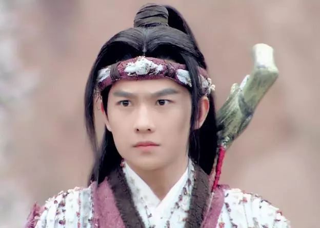 头戴抹额的古装男神杨洋又帅又萌林更新搞笑而他无人超越