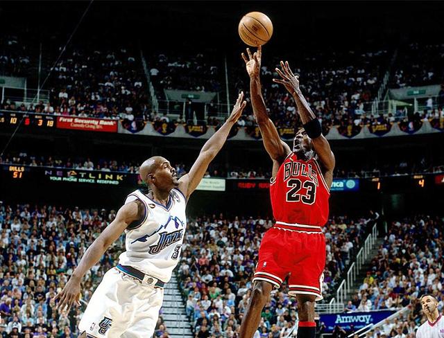 乔丹领衔,詹皇飙升,科比入前三|乔丹|常规赛|总决赛_新浪新闻