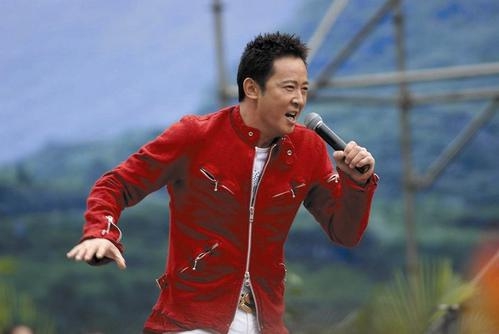 每次上台只唱一首,网友:实在太悲哀了|唐磊|歌曲|汪正正_新浪新闻