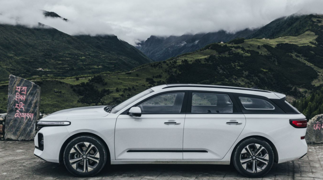 旅行车时代来了,新宝骏rc5w才7万多起,媲美30万级进口车