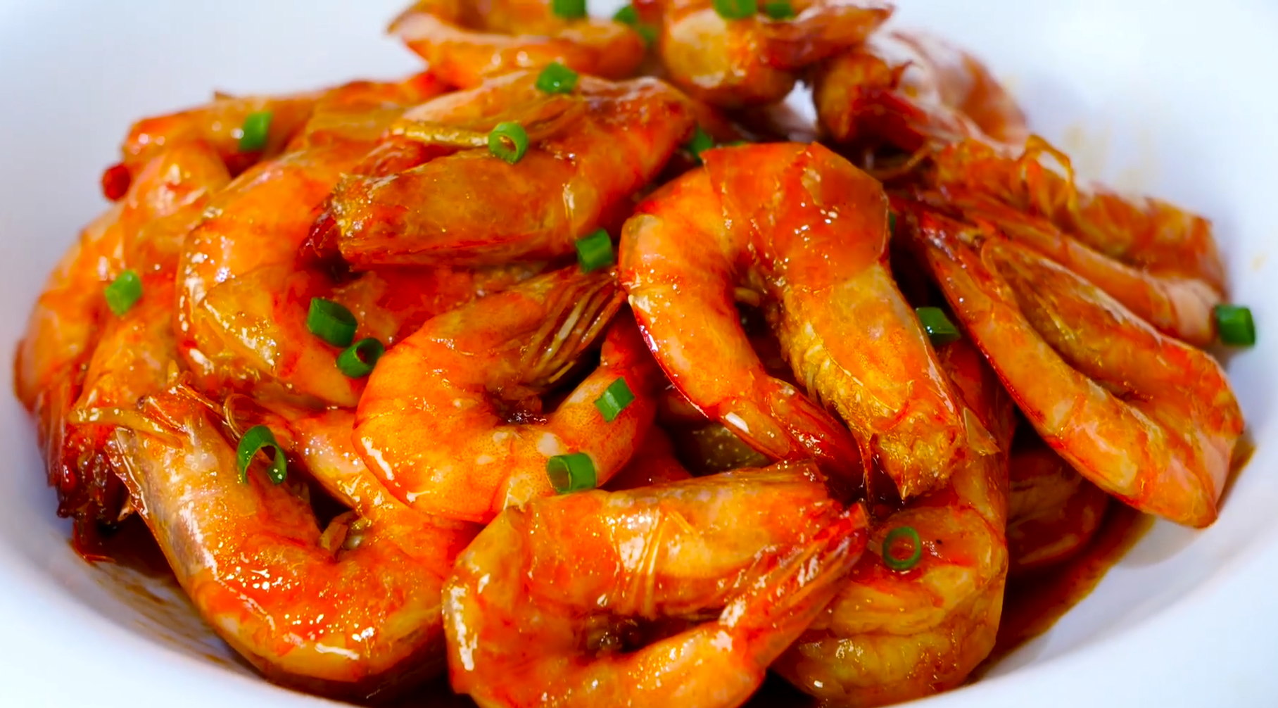大厨教你做正宗油焖大虾,教程简单详细,色泽金黄,鲜香美味解馋
