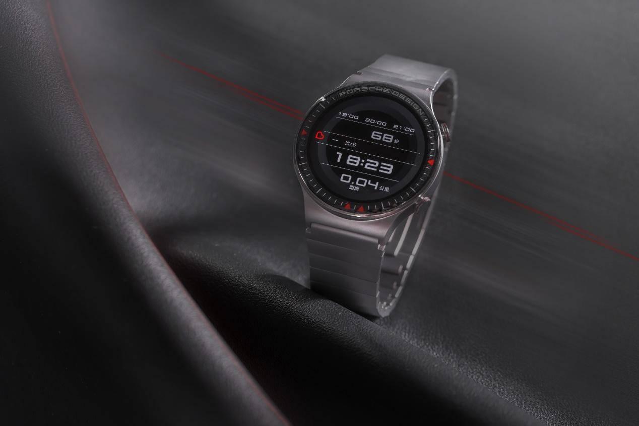 奢华级智能手表体验华为watchgt2保时捷设计款图赏