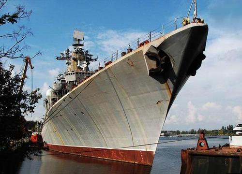 1991年彻底停工,而停工前这艘万吨巡洋舰已经完成了96%的工程量