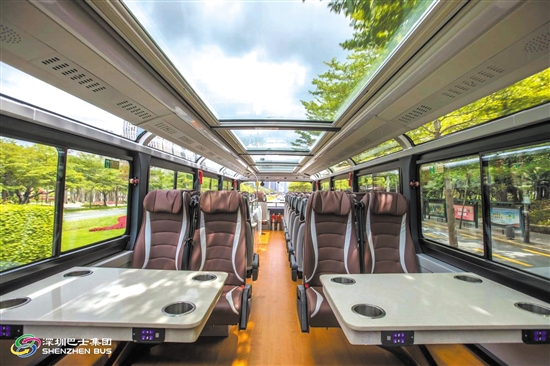 "全景"玩转深圳 升级版全景天窗式旅游观光巴士即日开通