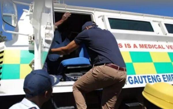 迎接圣诞节!南非豪登省准备了300辆救护车以应对紧急情况