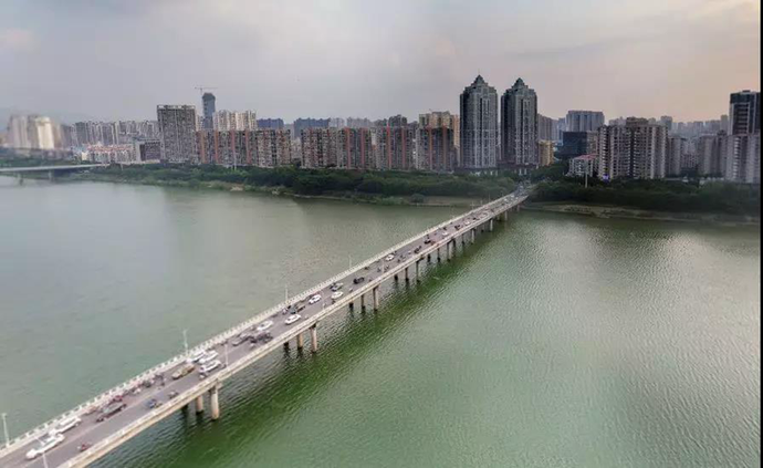 赣州全球通大桥夜间全封闭施工!