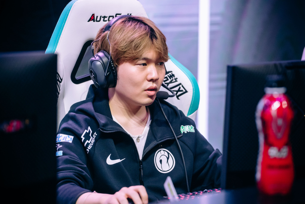 theshy杀疯了?再次内涵宁王:rookie15分才能吃蓝