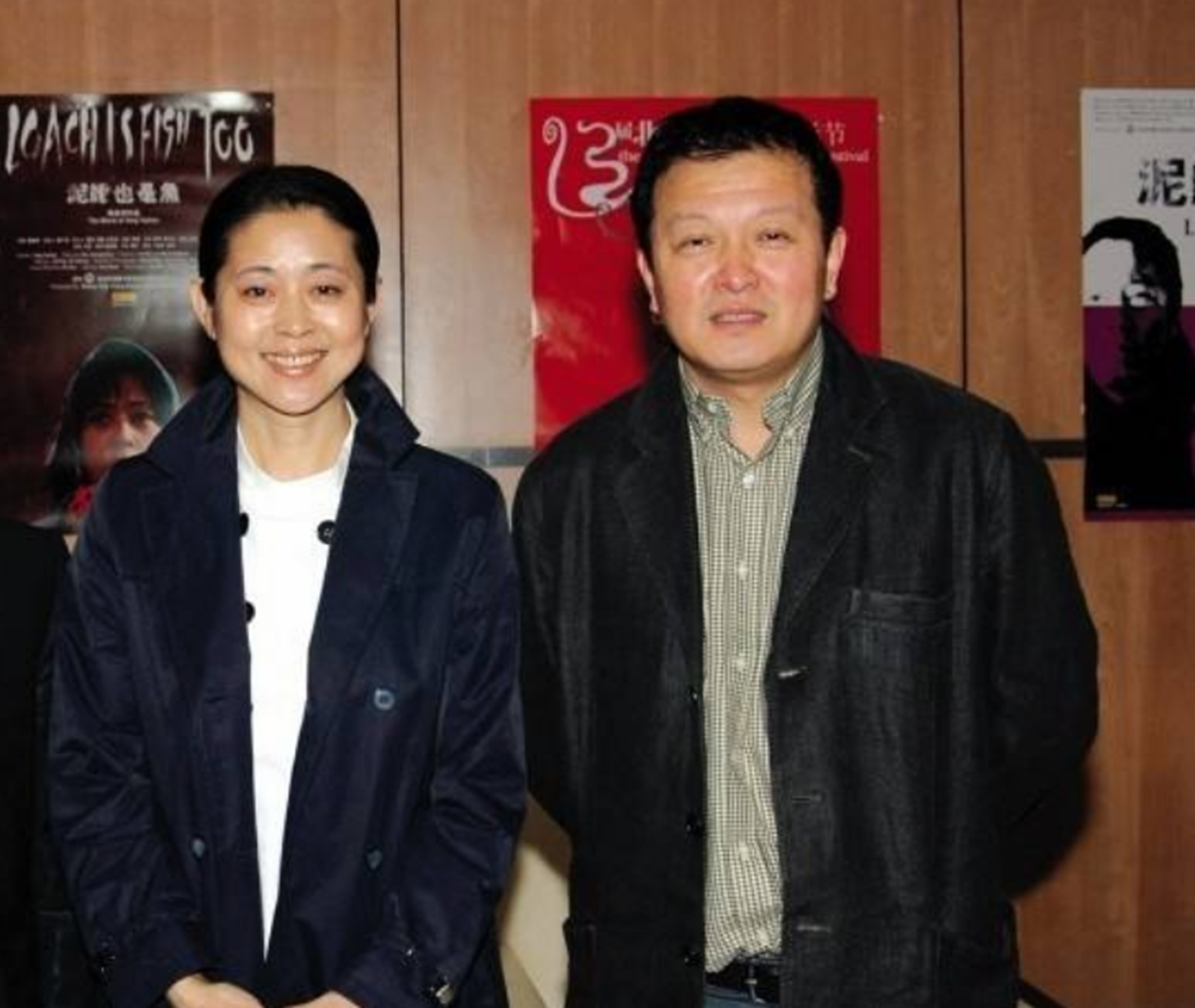 导演杨亚洲娶三婚倪萍不要孩子对患病继子视如己出今很幸福