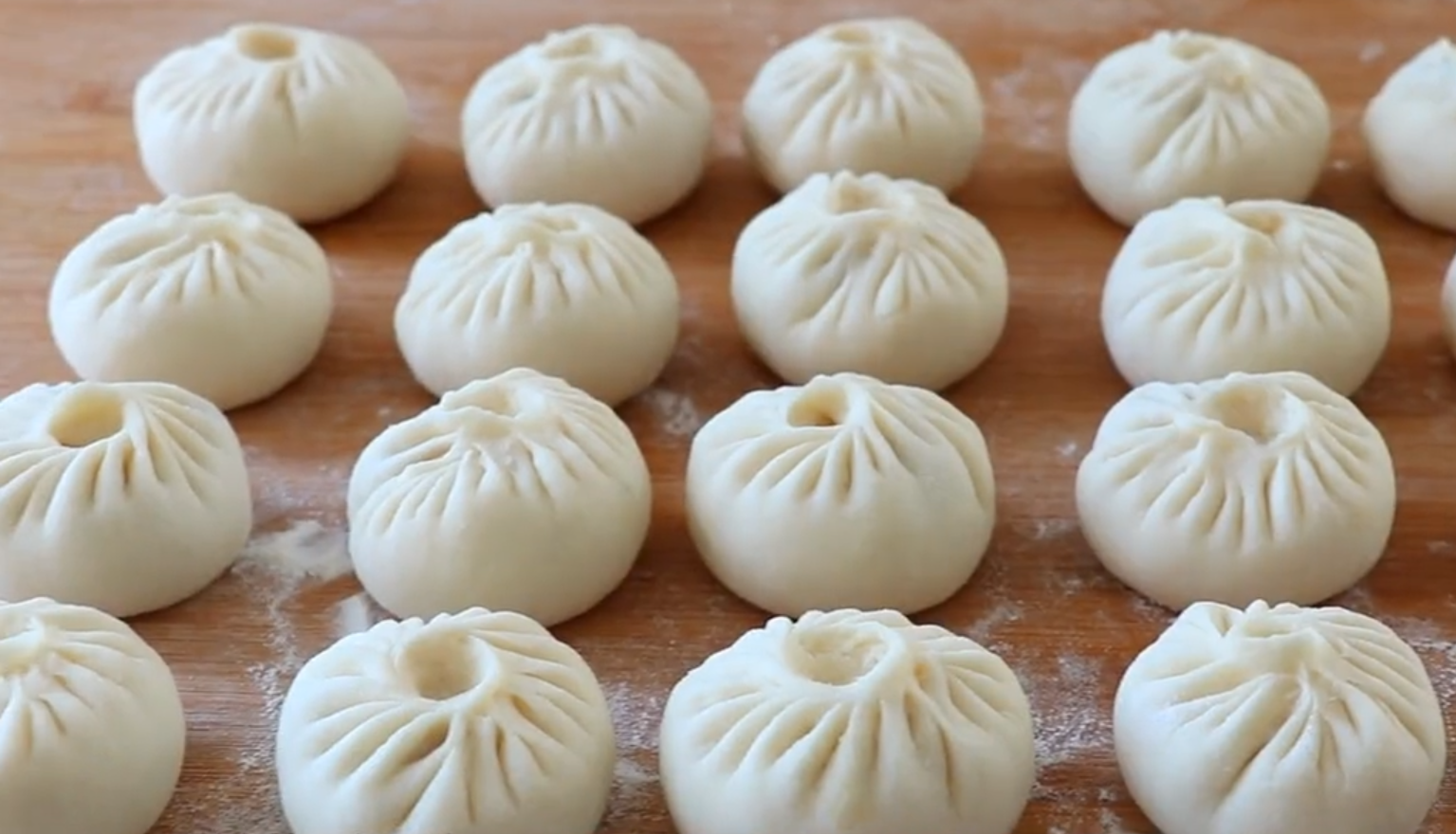 冷冻包子生胚:不用解冻直接蒸,一次发酵也松软,随吃随蒸超方便