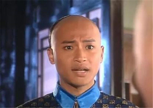 都是福家的儿子,为什么尔康能当御前侍卫,尔泰却只能当伴读|尔泰|侍卫|次子|儿子|福尔泰_新浪新闻
