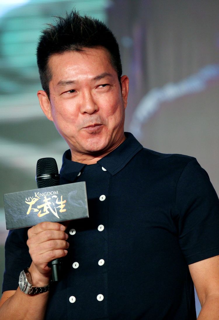 他是李连杰"恩师",功夫强过洪金宝成龙,巅峰时因一事退隐|元彪|李连杰