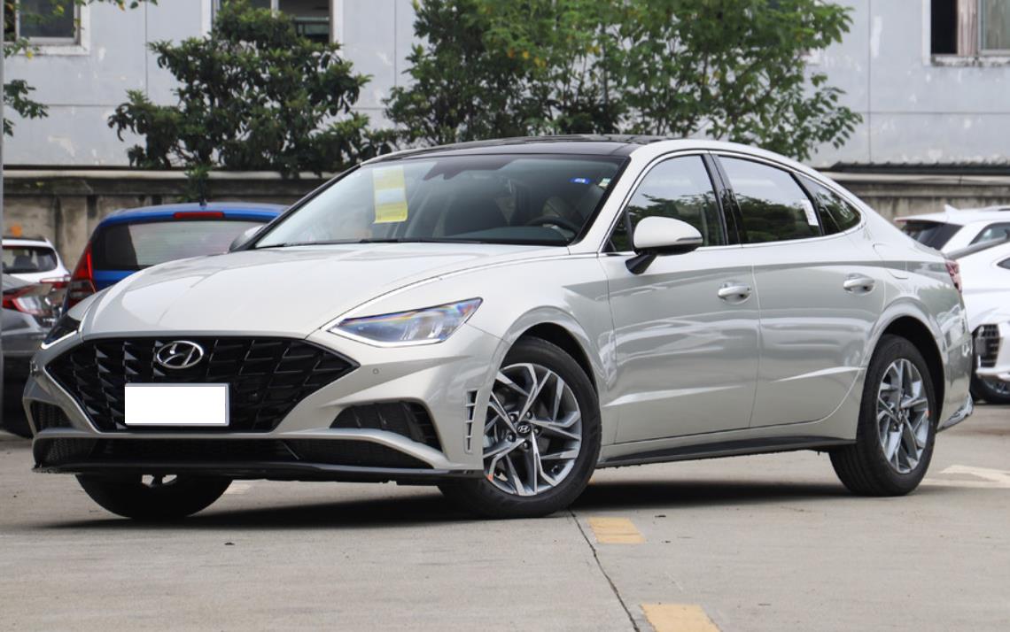 全新索纳塔对比k5凯酷价格和动力都一样配置大有不同