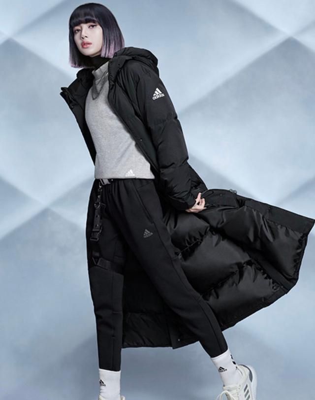 lisa颜美就是任性穿超厚棉服解锁冬日搭配满屏都是高级感