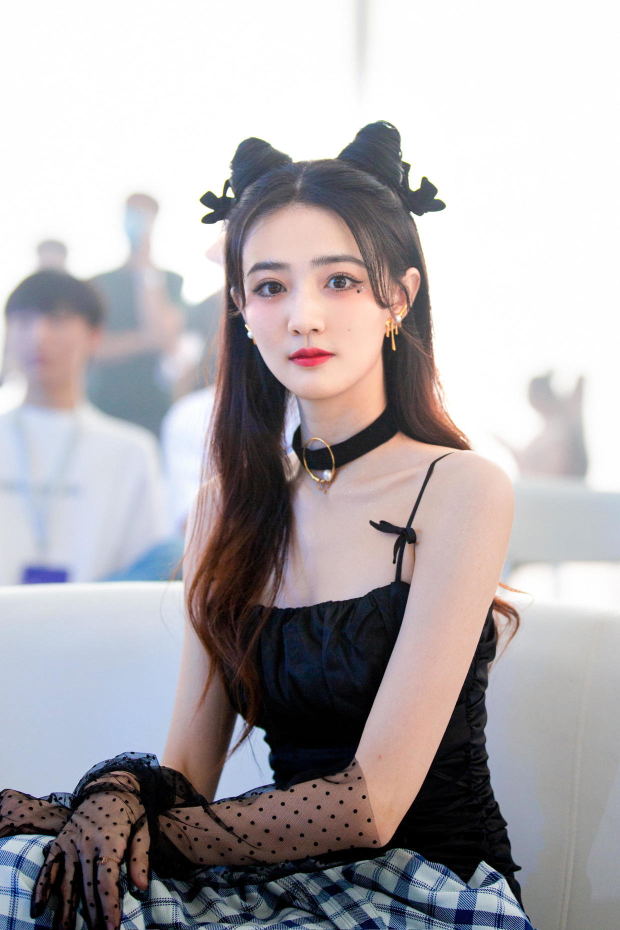 "徐璐"这回"一鸣惊人",穿吊带裙配洛丽塔造型,看着就心动