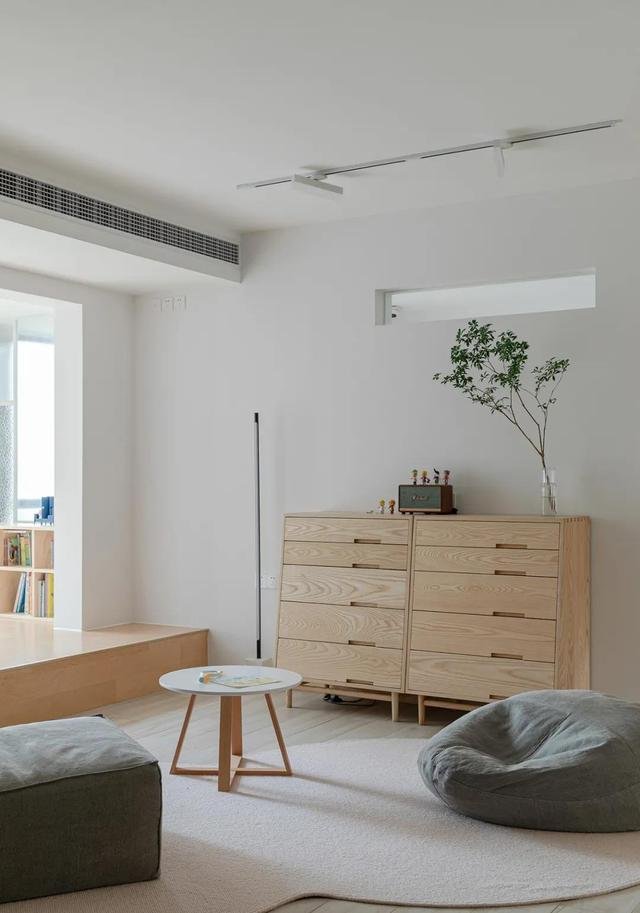 客厅不放沙发怎么布局?无沙发的客厅设计图片