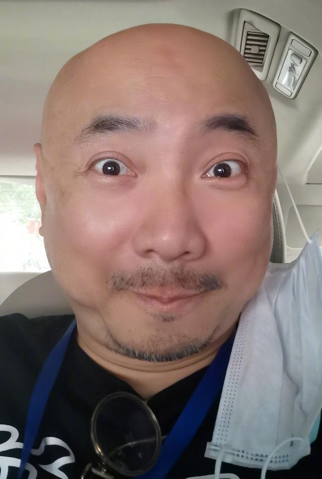 陶虹张庭再同框盛装打扮气质仍优雅徐峥身材横向发展太随意