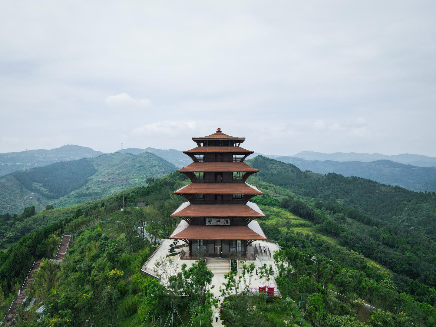 龙泉山一直是成都东侧的生态屏障