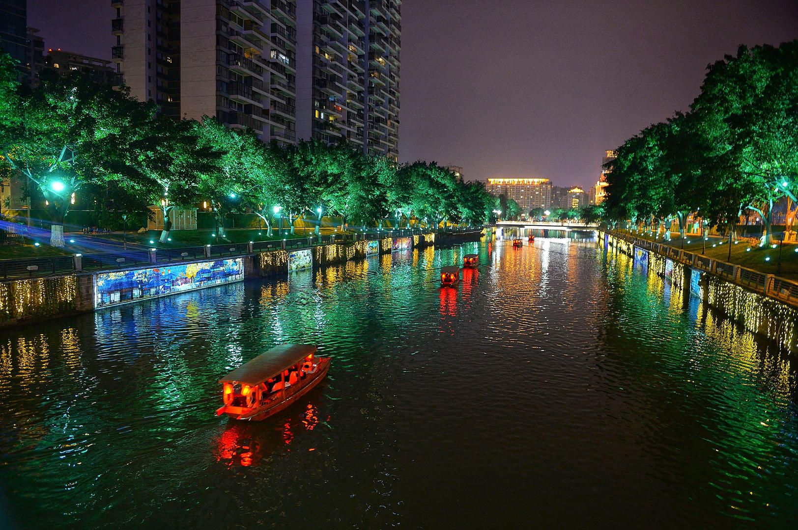 成都人的新"客厅",又美又酷!