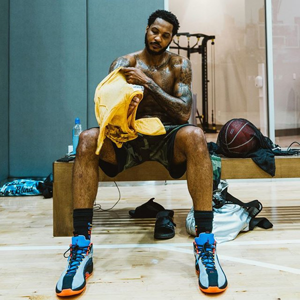 安东尼更新训练照片,线条完美|卡梅隆-安东尼|开拓者|安东尼_新浪新闻