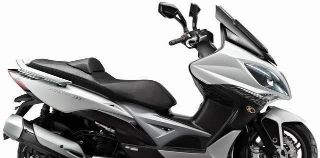 难以超越摩托车 34马力400cc 高速110仍然稳定 新浪汽车