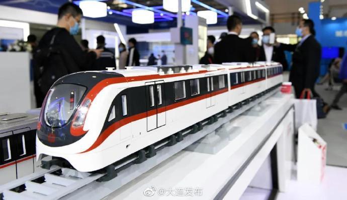 "无人驾驶"地铁大连造