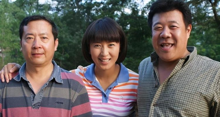 闫学晶自曝已离婚再嫁,46岁为现老公生二胎,征求前夫女儿同意|刘老根