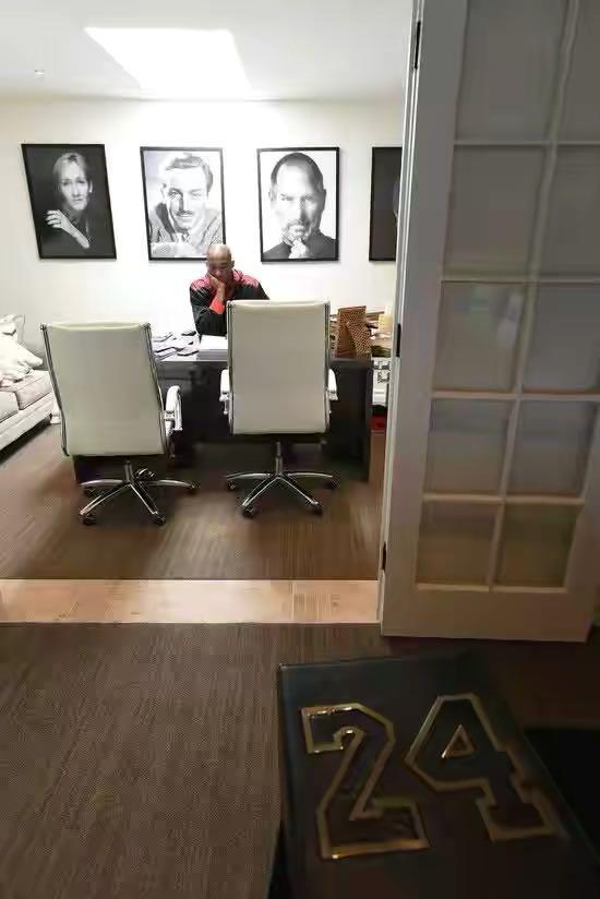 曝光瓦妮莎出售科比上亿豪宅内景奢华大气豪过五星级酒店