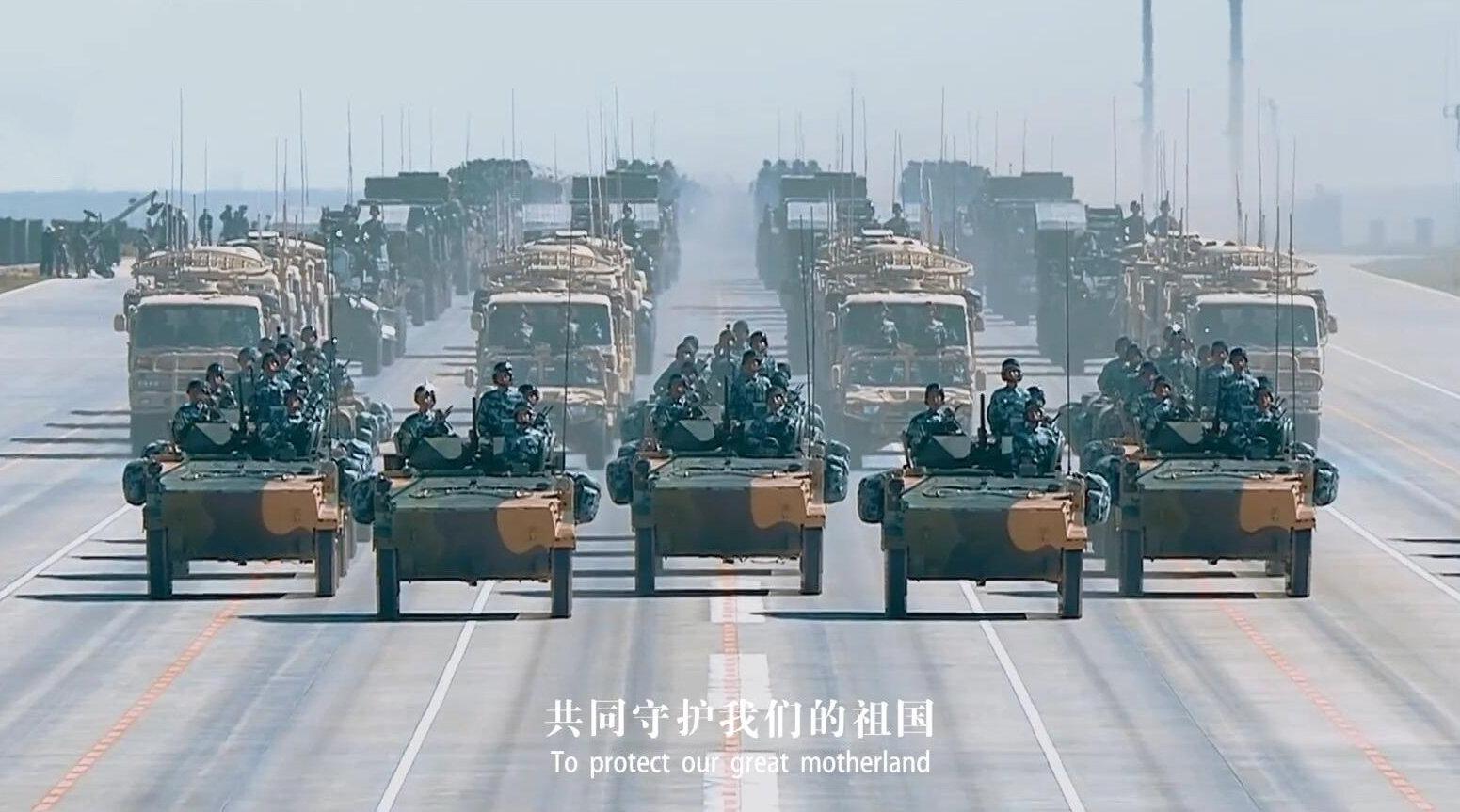 英雄天兵七十载,乘风踏浪啸九天,空降兵震撼宣传片!_新浪新闻